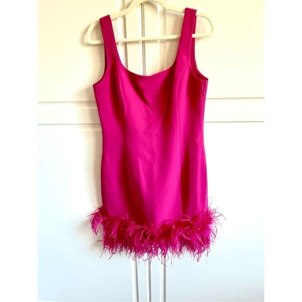 NWT Michael Kors Feather Trim Stretch Crepe Shift Dress in deep /fushia.  Size 6
